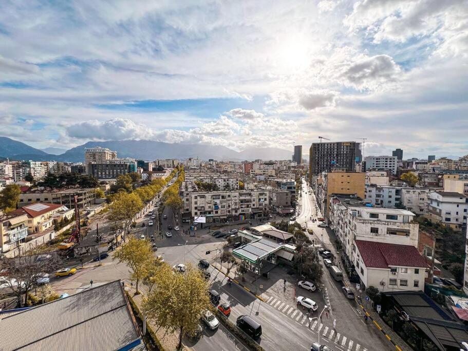 Highrise View 2-br Appartement